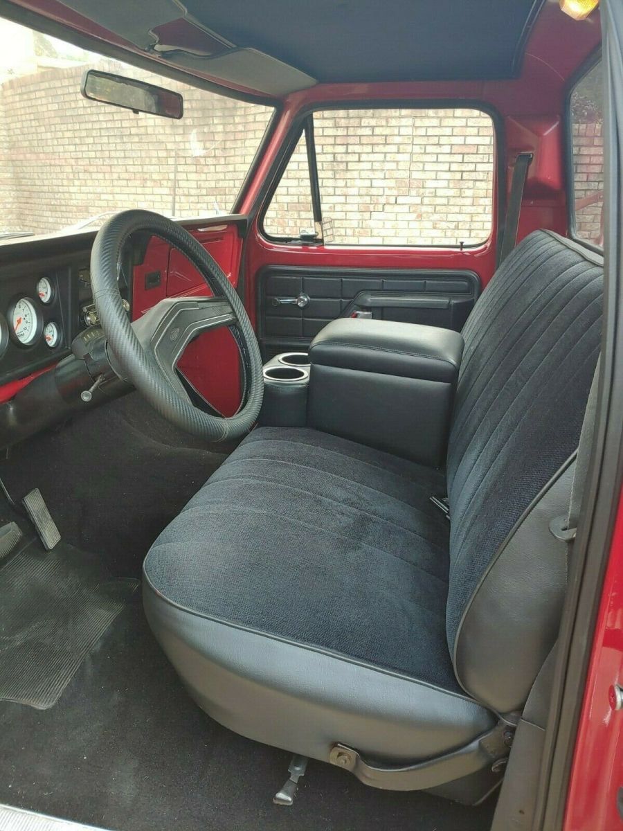 1979 Ford F-100 Cab & Chassis