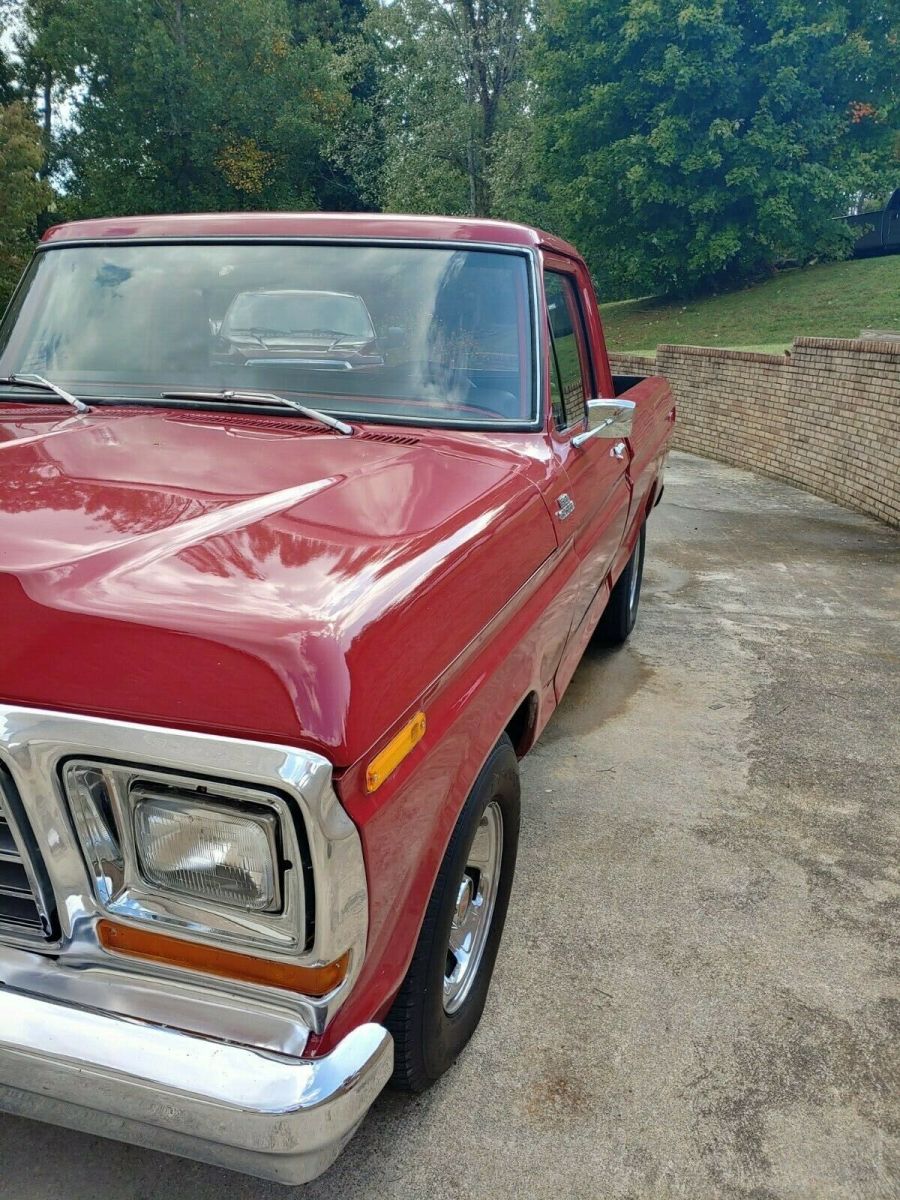 1979 Ford F-100 Cab & Chassis
