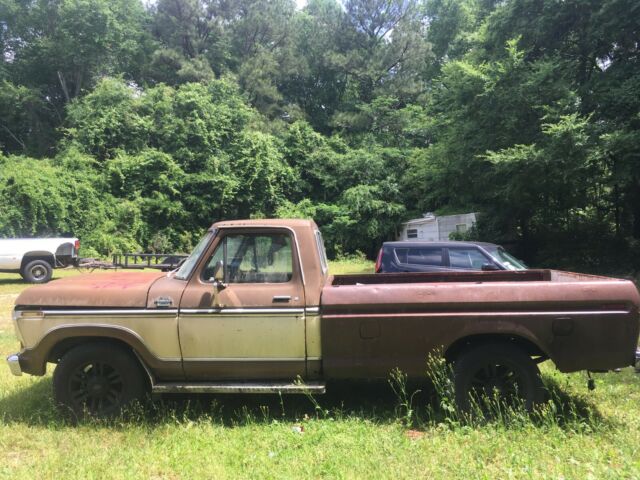 1979 Brown Ford F-150 Crew Cab Pickup