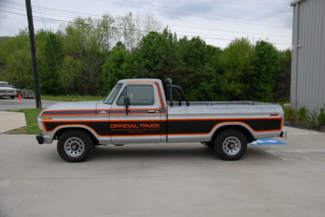 1979 Silver Ford F-150 Standard Cab Pickup