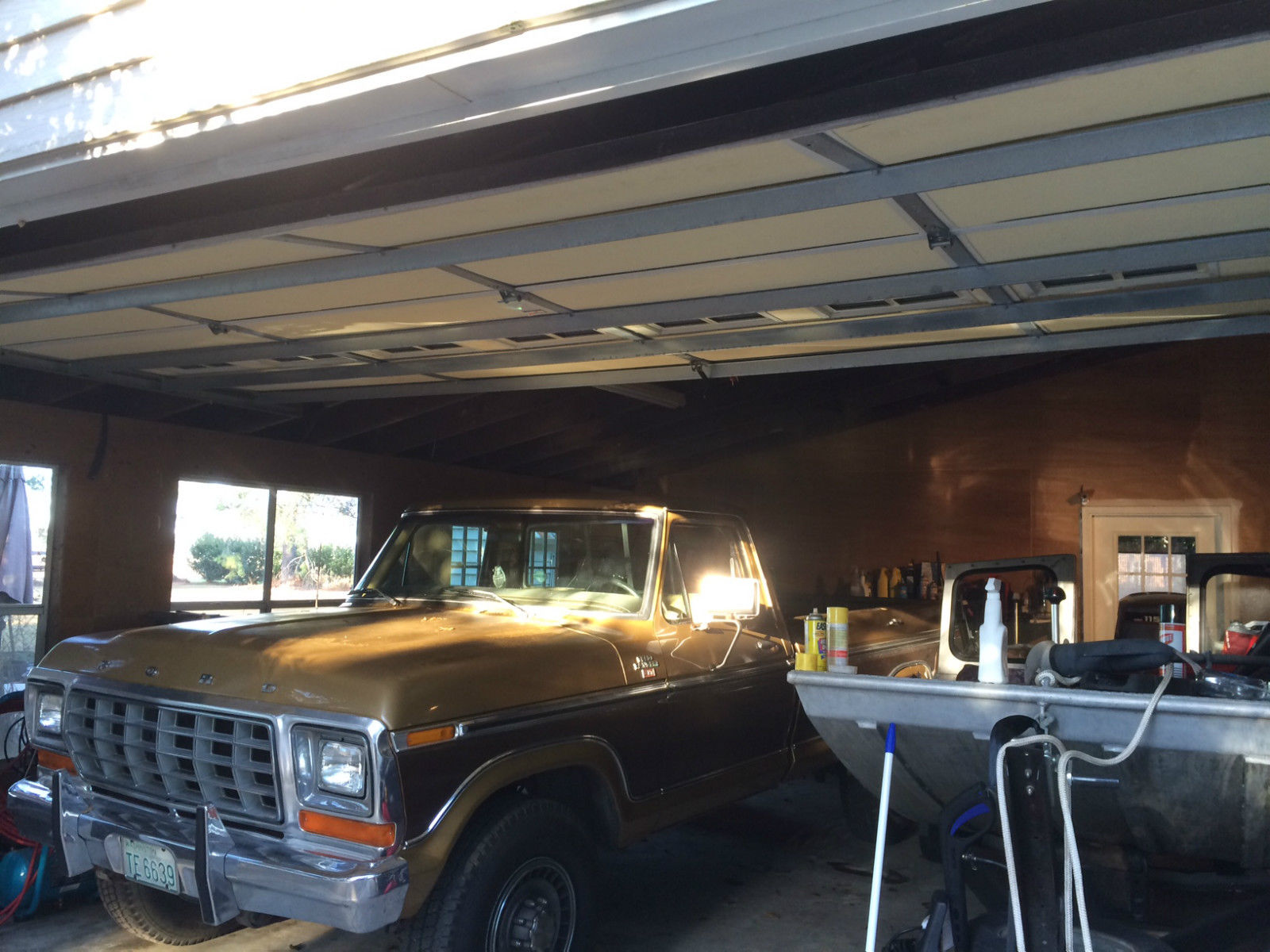 1979 Yellow/Brown Ford F-250 Standard Cab Pickup