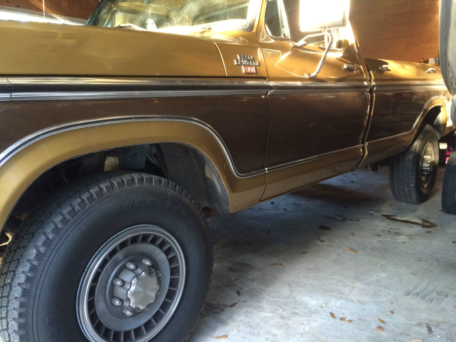 1979 Yellow/Brown Ford F-250 Standard Cab Pickup