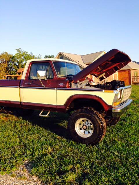 1979 Yellow/Brown Ford F-250 Standard Cab Pickup