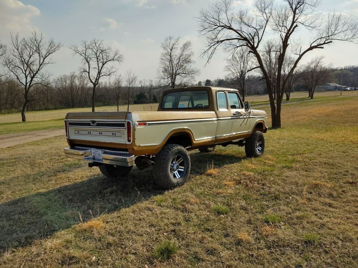 1979 Brown Ford F-250 Extended Cab Pickup