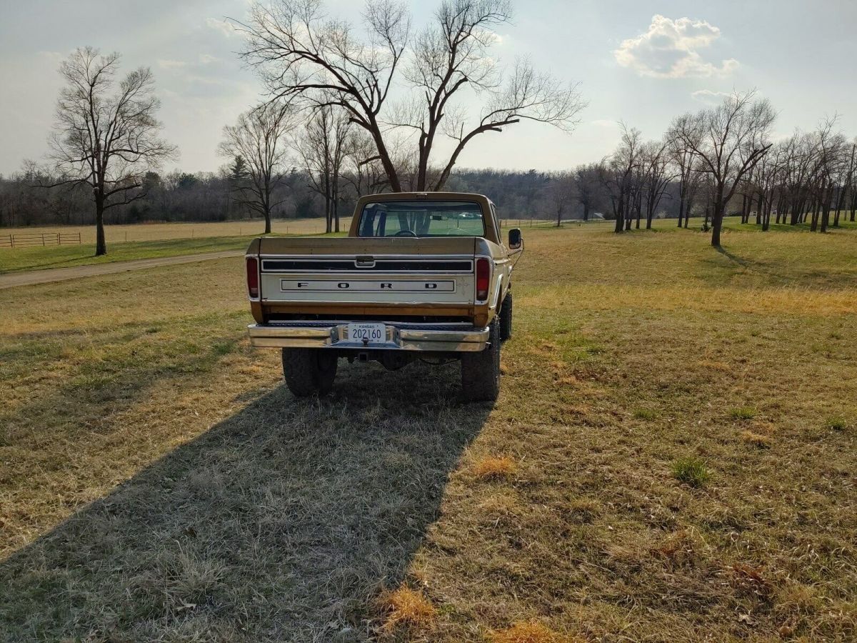 1979 Brown Ford F-250 Extended Cab Pickup