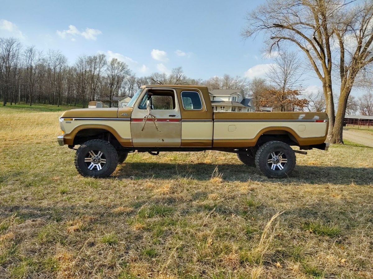 1979 Brown Ford F-250 Extended Cab Pickup