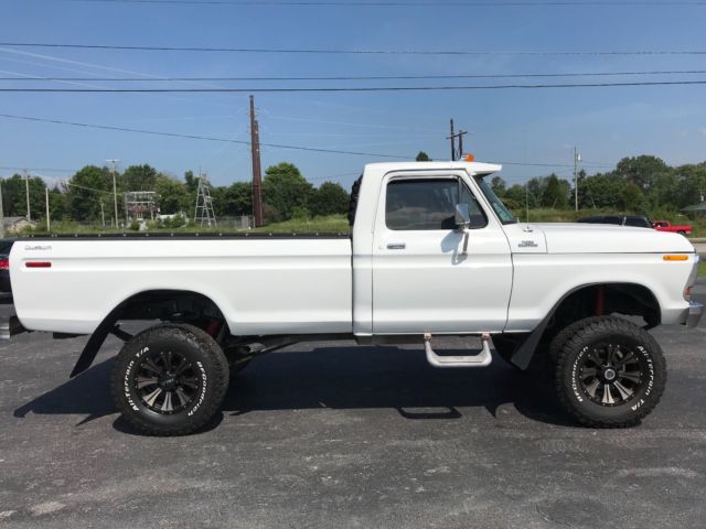 1979 white Ford F-250