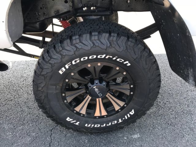 1979 white Ford F-250