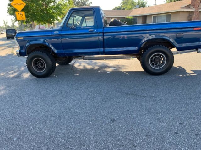 1979 Blue Ford F-250