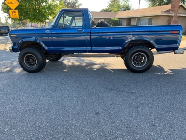 1979 Blue Ford F-250