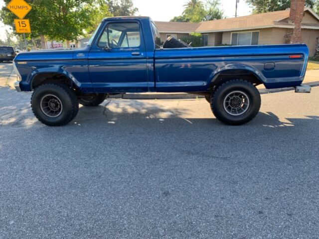 1979 Blue Ford F-250