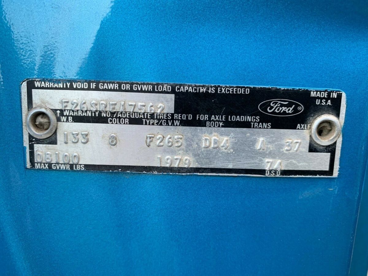 1979 Blue Ford F-250 Cab & Chassis