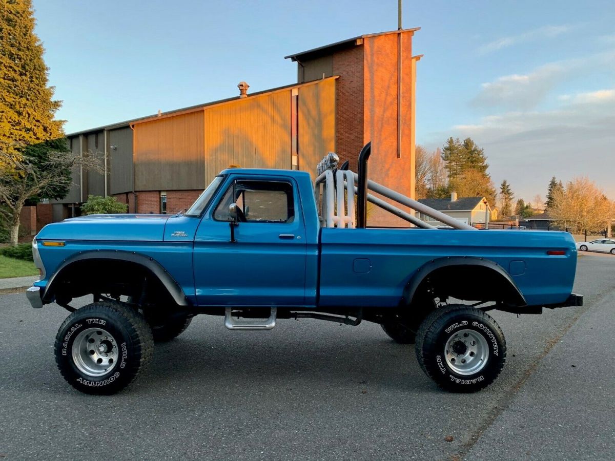 1979 Blue Ford F-250 Cab & Chassis