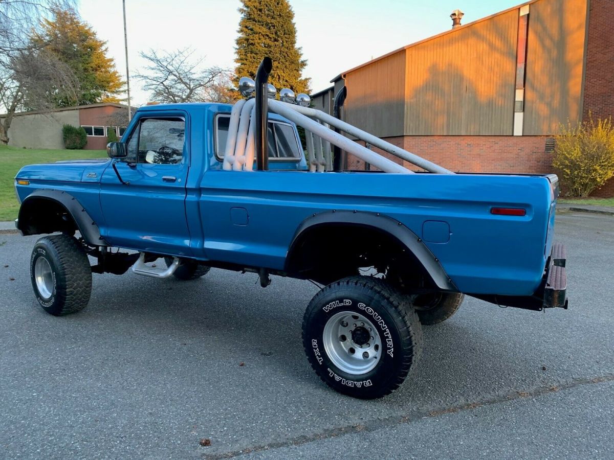 1979 Blue Ford F-250 Cab & Chassis