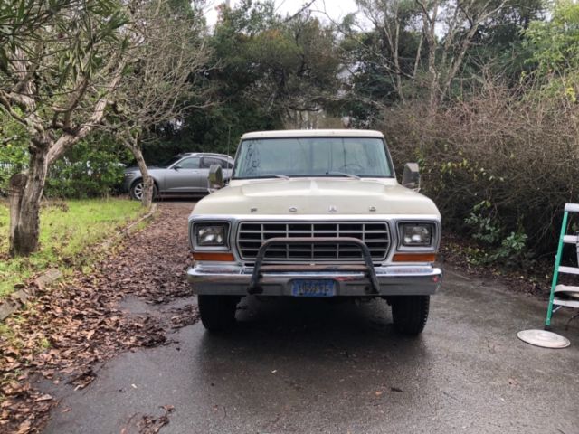 1979 White Ford F-350 Standard Cab Pickup