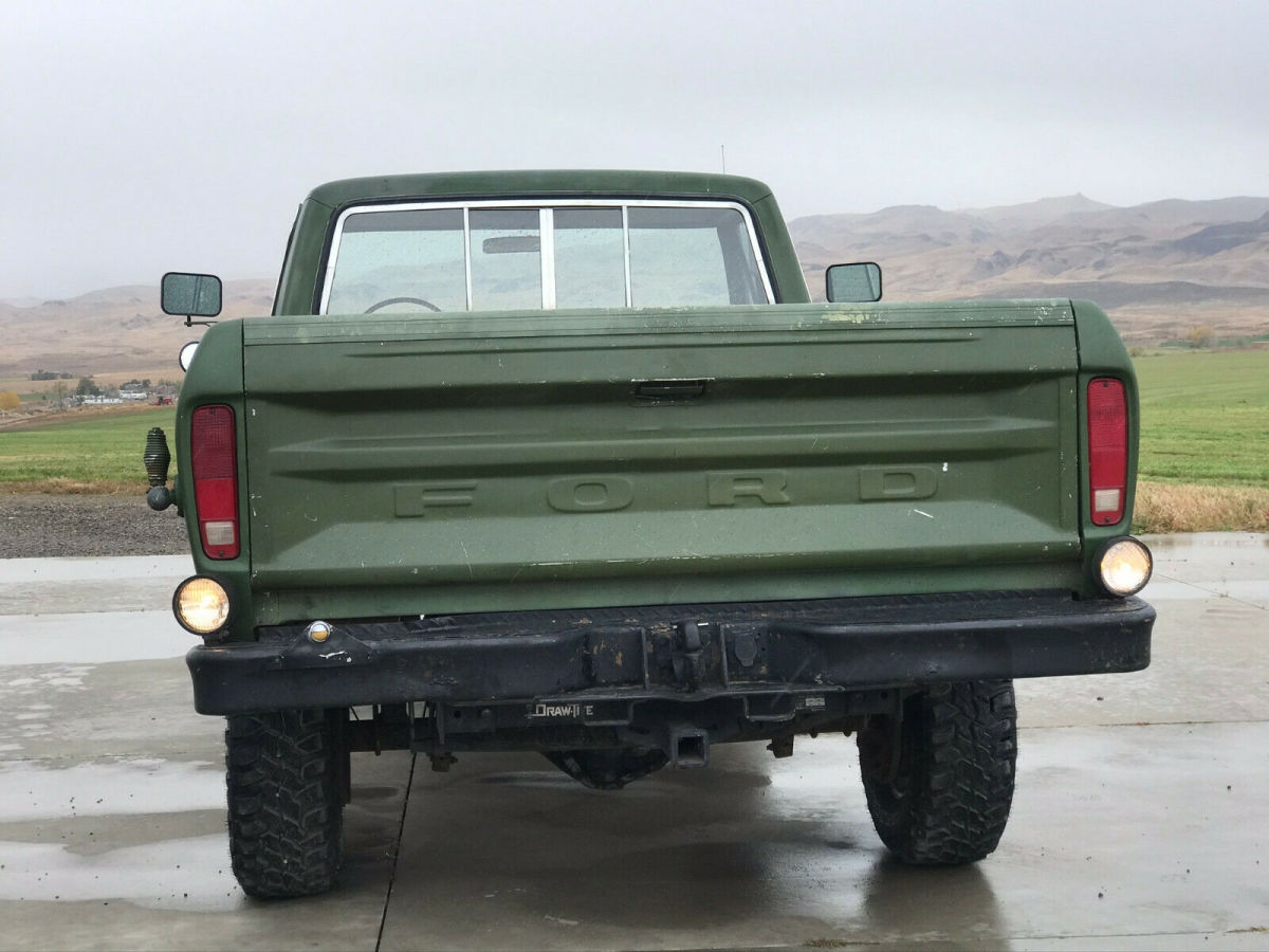 1979 Green Ford F-250 Standard Cab Pickup