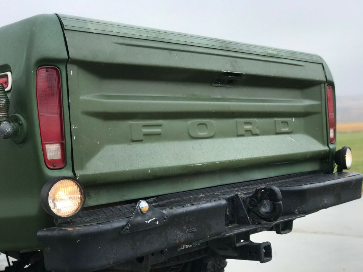 1979 Green Ford F-250 Standard Cab Pickup