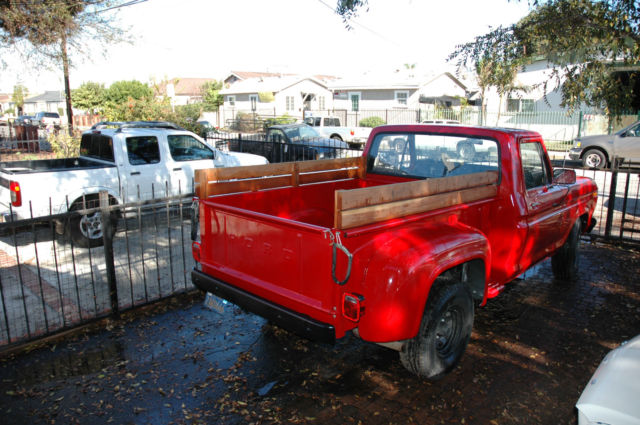 1979 Red Ford F-100 Pick-up