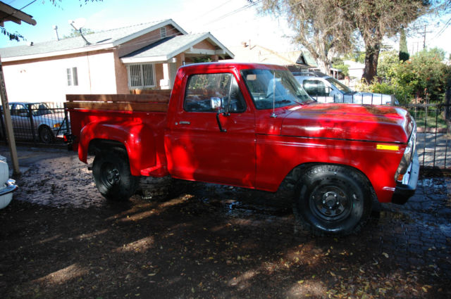 1979 Red Ford F-100 Pick-up