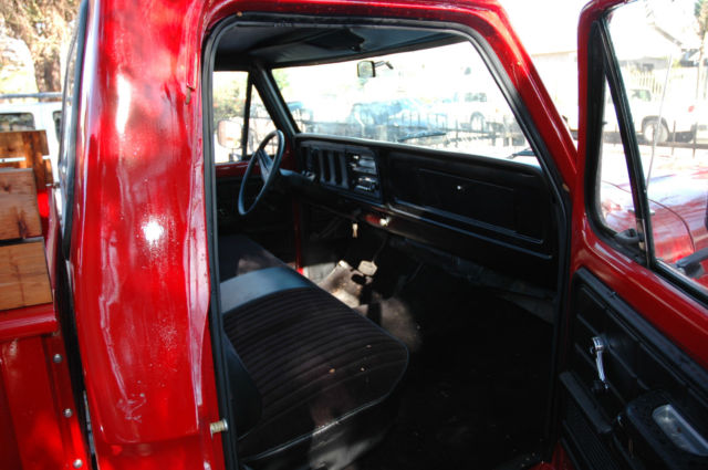 1979 Red Ford F-100 Pick-up