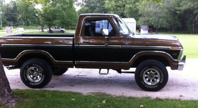 1979 walnut glow / raven black Ford F-150 truck