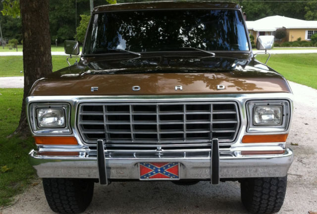 1979 walnut glow / raven black Ford F-150 truck