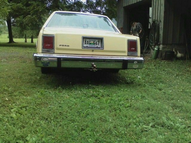 1979 Tan Ford Crown Victoria Sedan