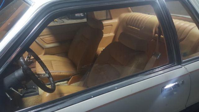 1979 White Ford Mustang Coupe