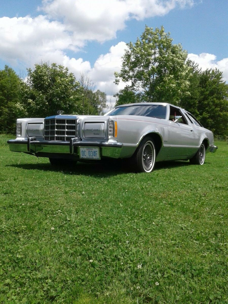 1979 Silver Ford Thunderbird Coupe