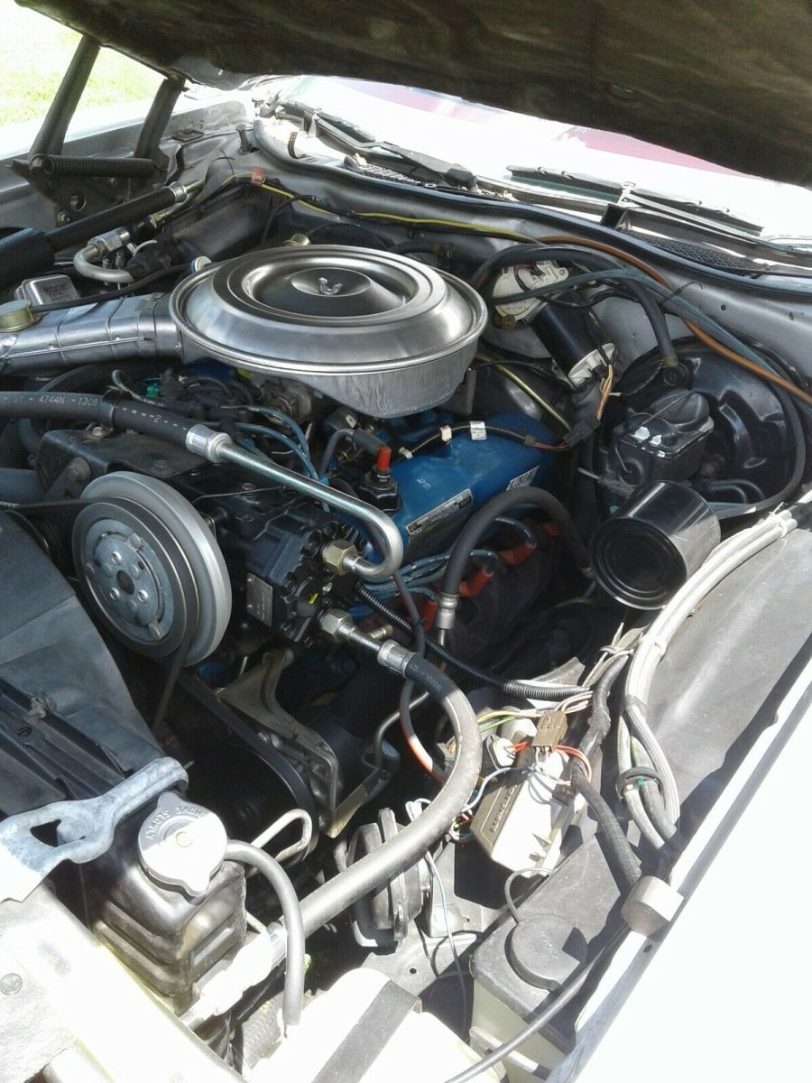 1979 Silver Ford Thunderbird Coupe