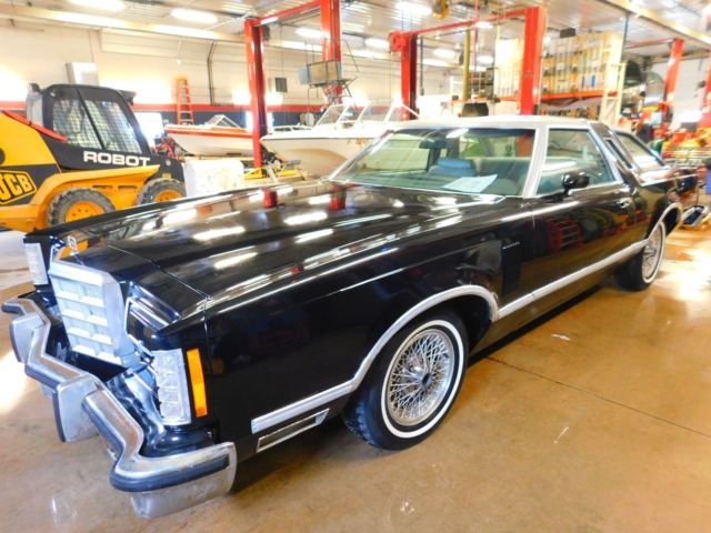 1979 Black Ford Thunderbird