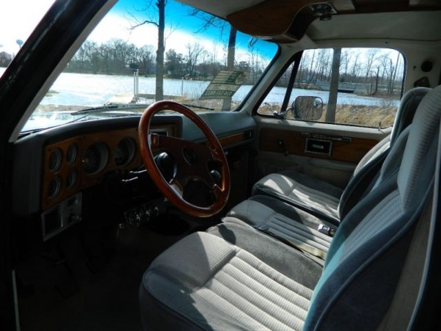 1979 Black/Gray GMC K15 Truck