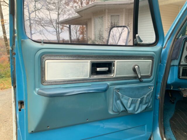 1979 GMC Sierra 2500 Cab & Chassis