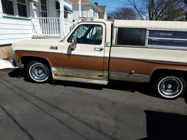 1979 Brown GMC Sierra 1500 pickup