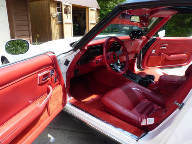 1979 White Chevrolet Corvette T-Top