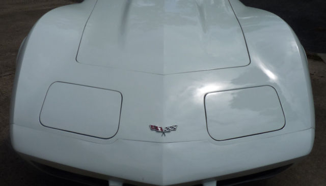 1979 White Chevrolet Corvette T-Top