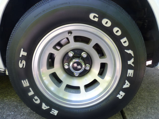 1979 White Chevrolet Corvette T-Top