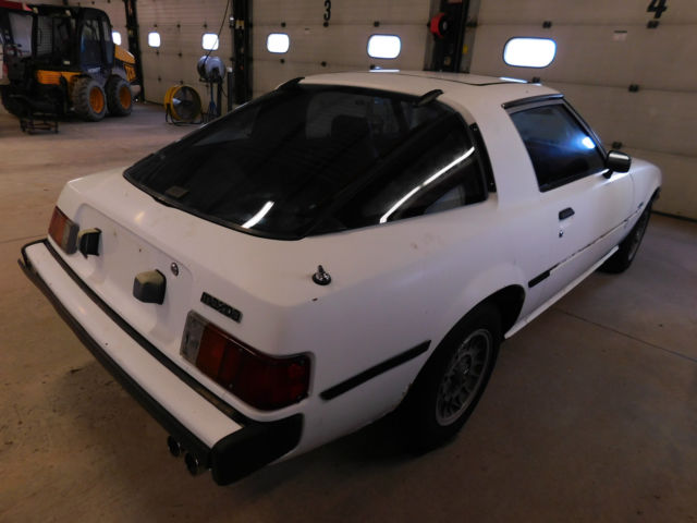 1979 White Mazda RX-7 Coupe