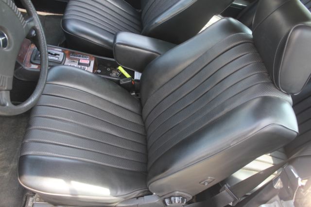 1979 silver Mercedes-Benz 300-Series Coupe