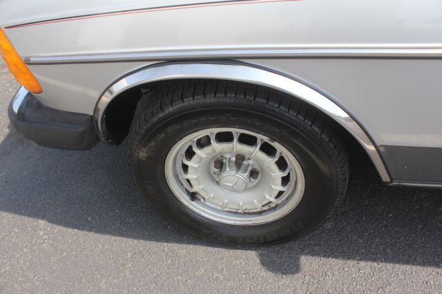 1979 silver Mercedes-Benz 300-Series Coupe