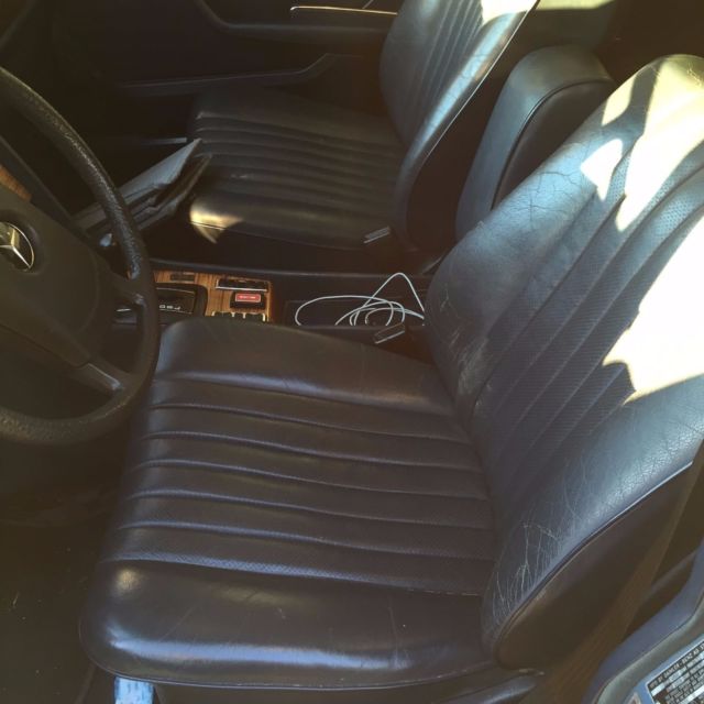 1979 Black Mercedes-Benz 300-Series Sedan