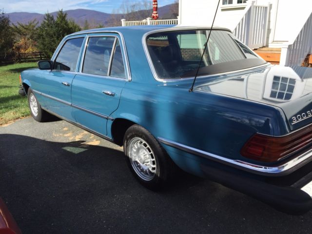 1979 Black Mercedes-Benz 300-Series Sedan