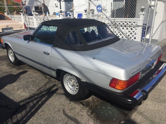 1979 Silver Mercedes-Benz 400-Series Convertible