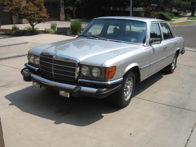 1979 Silver Mercedes-Benz 300-Series Sedan