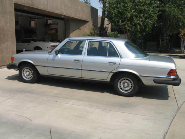1979 Silver Mercedes-Benz 300-Series Sedan
