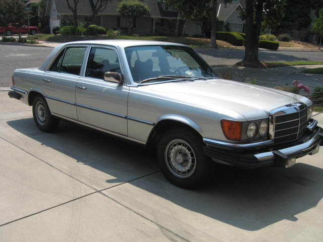 1979 Silver Mercedes-Benz 300-Series Sedan
