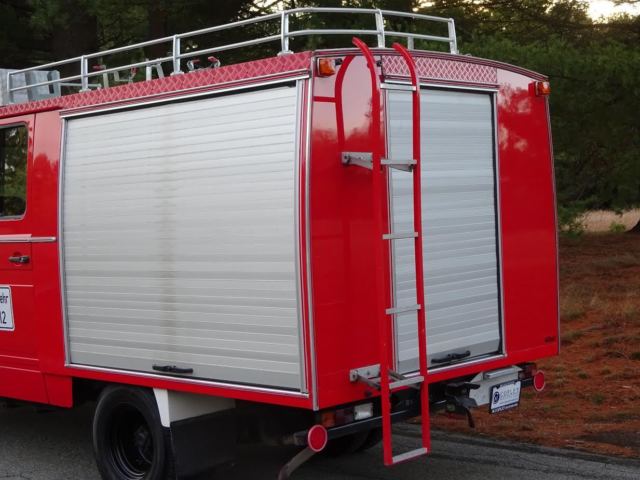 1979 Red Mercedes-Benz 409