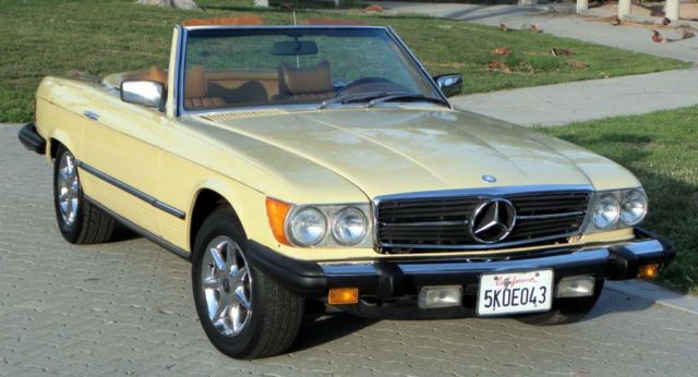 19790000 Yellow Mercedes-Benz 400-Series Convertible