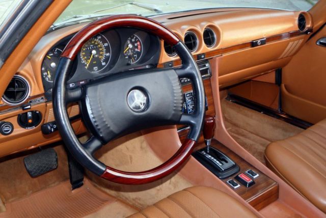 19790000 Yellow Mercedes-Benz 400-Series Convertible