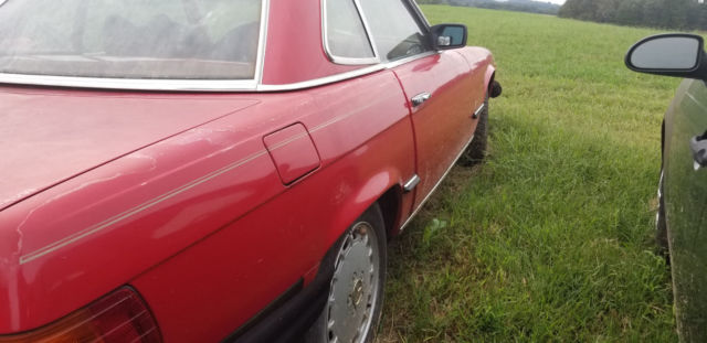 1979 red Mercedes-Benz 400-Series Coupe